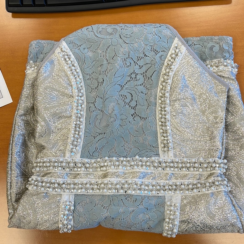 Pretty Little Thing Silver and blue lace party dress size 4